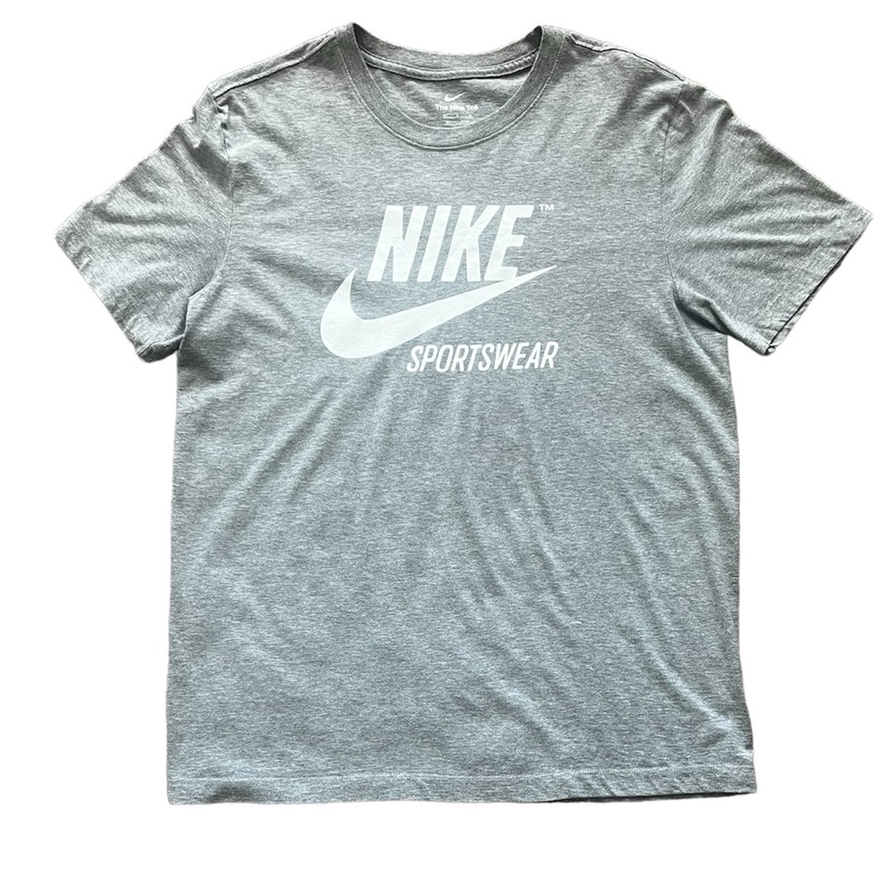 Grey Nike T-shirt